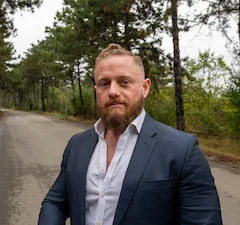 Jay Barratt, Finance Director at US LLC Filings